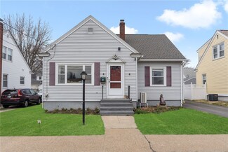 53 Stonelaw Ave, Providence, RI 02908