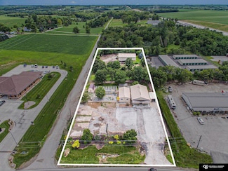 113 Rock Bluff Rd, Plattsmouth, NE 68048