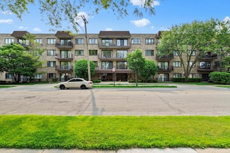 8225 Niles Center Rd Unit 307, Skokie, IL 60077