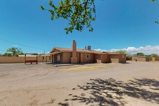 2215 Tapia Blvd SW, Albuquerque, NM 87105