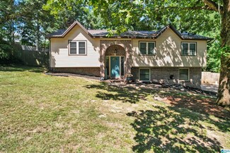 207 Annetta Cir, Trussville, AL 35173