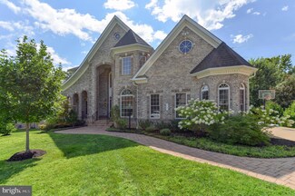 2121 Mckay St, Falls Church, VA 22043