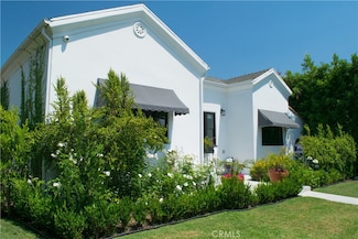 542 N Kilkea Dr, Los Angeles, CA 90048