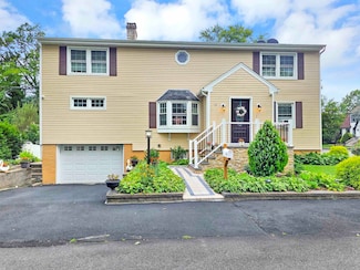 15 Spruce Place, Denville, NJ 07834