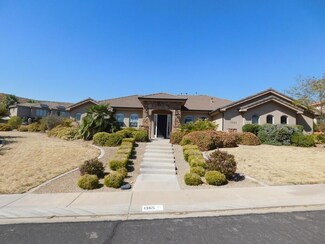 1365 N Lexington St, Washington, UT 84780