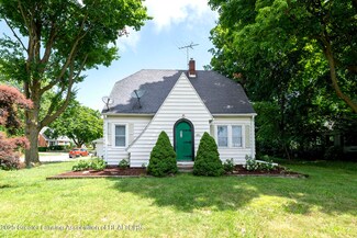 803 E Ash St, Mason, MI 48854