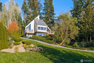 10103 Marine View Dr, Mukilteo, WA 98275