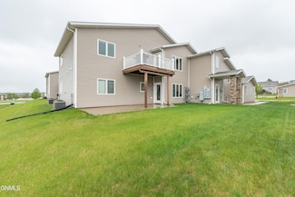 1780 E Calgary Ave Unit 6, Bismarck, ND 58503
