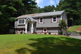 37 Bridge St, Salem, NH 03079