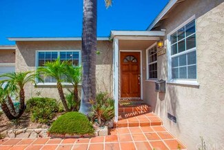 5513 W 140th St, Hawthorne, CA 90250