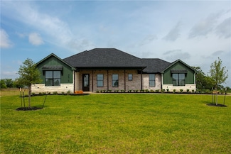 5616 Mill Water Ct, Bryan, TX 77808