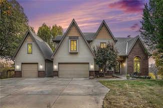 18015 NE 77th St, Liberty, MO 64068