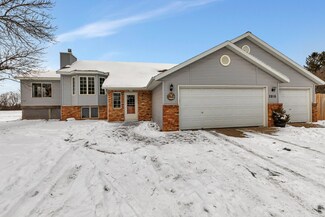 2816 14th Ave NW, Willmar, MN 56201