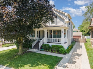26 S Chestnut Ave, Arlington Heights, IL 60005
