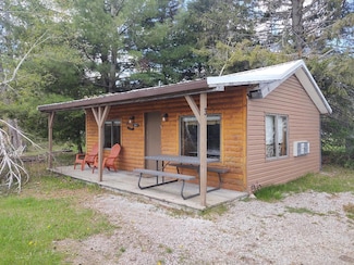 7039 River Bend Dr, Onaway, MI 49765