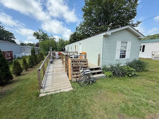 7 Cherry St, Belmont, NH 03220