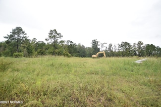 185 Finch Ln, New Bern, NC 28560