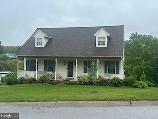 136 Teila Dr, Dallastown, PA 17313