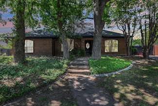 3714 Danbury Dr, Arlington, TX 76016