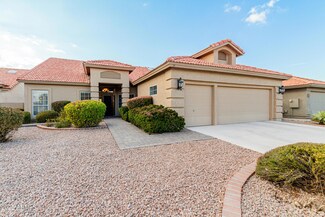 25010 S Foxglenn Dr, Sun Lakes, AZ 85248