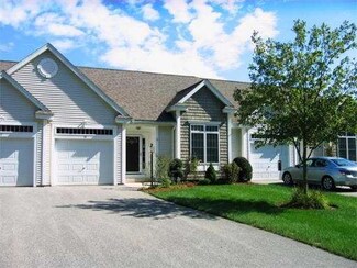 33 Ash Dr, Kingston, NH 03848