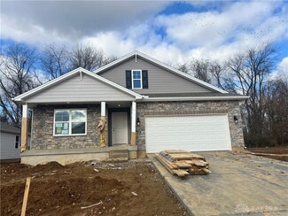 1247 Baybury Ave, Xenia, OH 45385