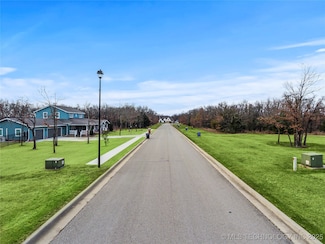 2649 S West Mountain Rd, Bartlesville, OK 74003