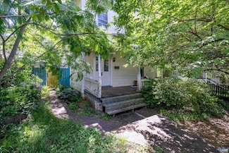 708 Locust Ave, Charlottesville, VA 22902