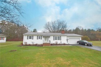 516 Valerie Ln, Jamestown, NY 14701