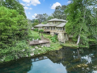 570 Mortons Lake Rd, Manchester, TN 37355