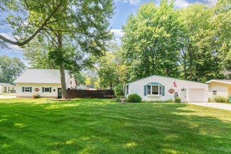 406 Lincoln Dr, Bay City, MI 48706