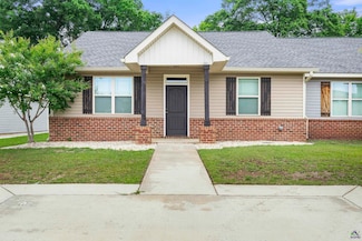 108 Grayton Way, Perry, GA 31069