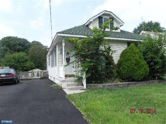 845 Amosland Rd, Morton, PA 19070
