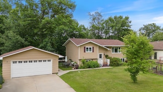 1902 SW 3rd Ave, Grand Rapids, MN 55744