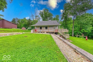 8635 S Providence Dr, Nineveh, IN 46164