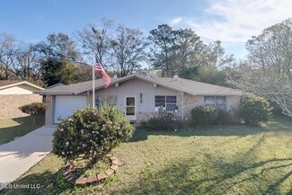 101 Phylis Dr, Gulfport, MS 39503