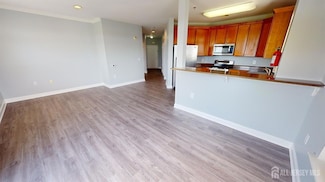 6306 Fernandez Ct, Parlin, NJ 08859