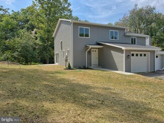 20703 Oriole Cir Unit A, Hagerstown, MD 21742