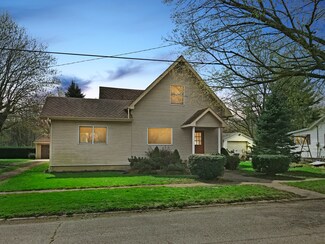 109 N Peoria St, Bureau, IL 61315
