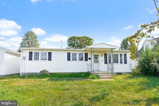 305 Hollow Rd, New Providence, PA 17560