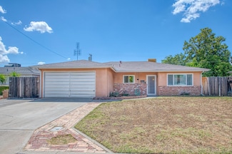 148 Russell Ave, Clovis, CA 93612