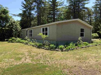 43 School St, Effingham, NH 03882
