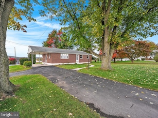 3041 S 5th Ave, Myerstown, PA 17067
