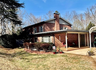 110 30th Ave NW, Hickory, NC 28601