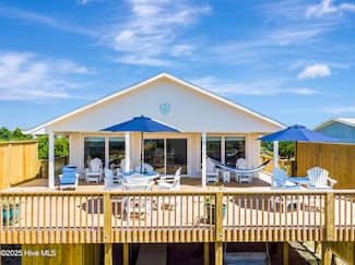 11013 Inlet Dr, Emerald Isle, NC 28594