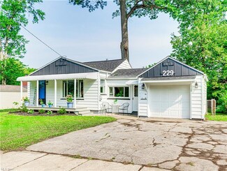 229 Grove Ave, Cuyahoga Falls, OH 44221