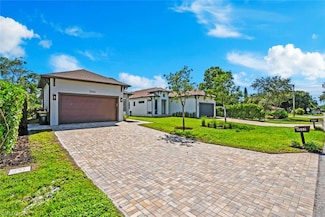 3552 Hibiscus Ave, Naples, FL 34104