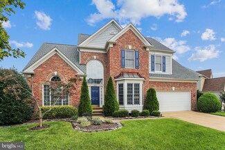 8621 Larkview Ln, Fairfax Station, VA 22039