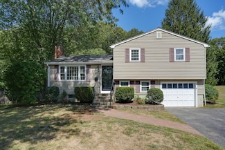 36 Appleyard Ln, Holliston, MA 01746