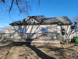 123 W Warren St, Williamsburg, KS 66095